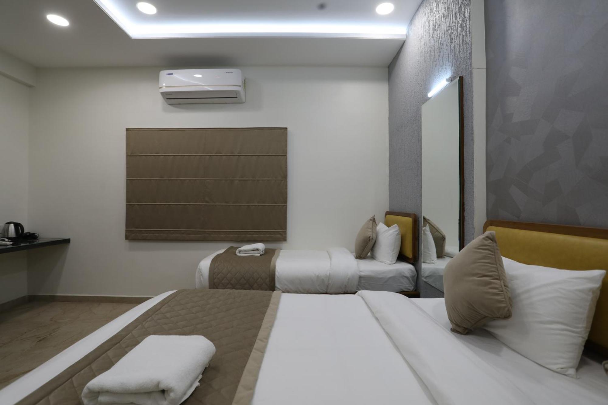 Hotel Ajinkya Palace Evrengabad Dış mekan fotoğraf