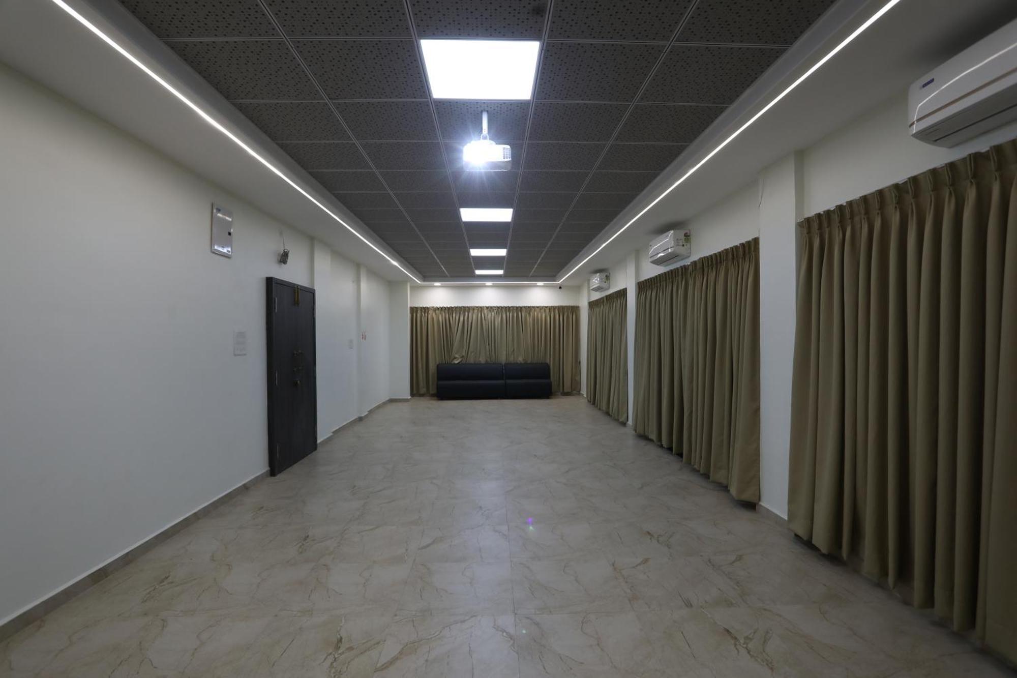Hotel Ajinkya Palace Evrengabad Dış mekan fotoğraf