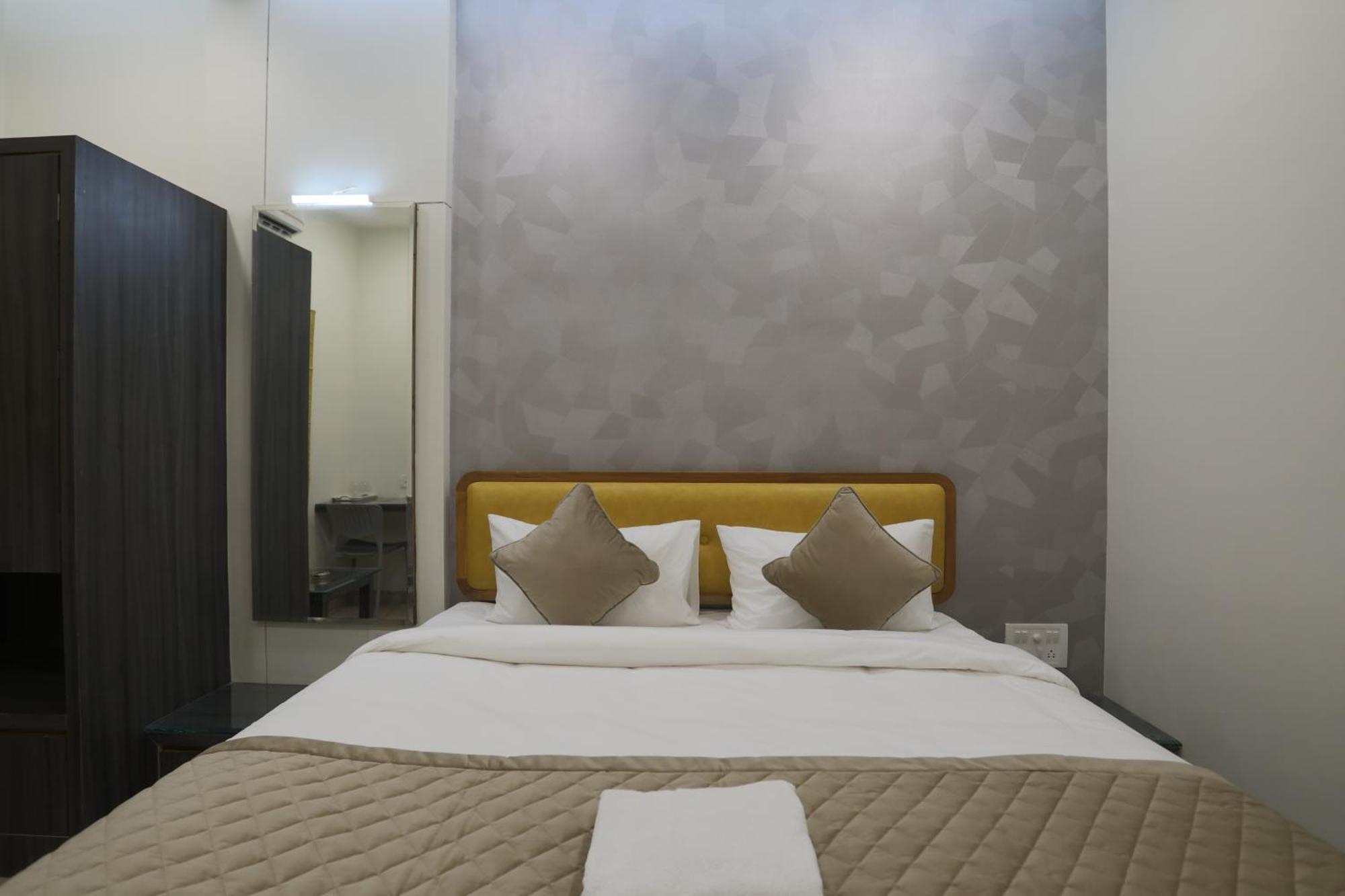 Hotel Ajinkya Palace Evrengabad Dış mekan fotoğraf
