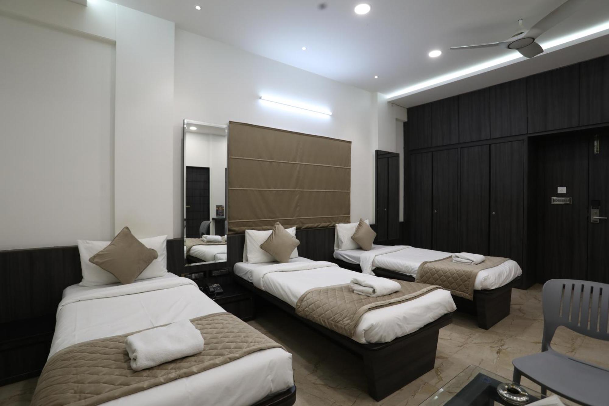 Hotel Ajinkya Palace Evrengabad Dış mekan fotoğraf